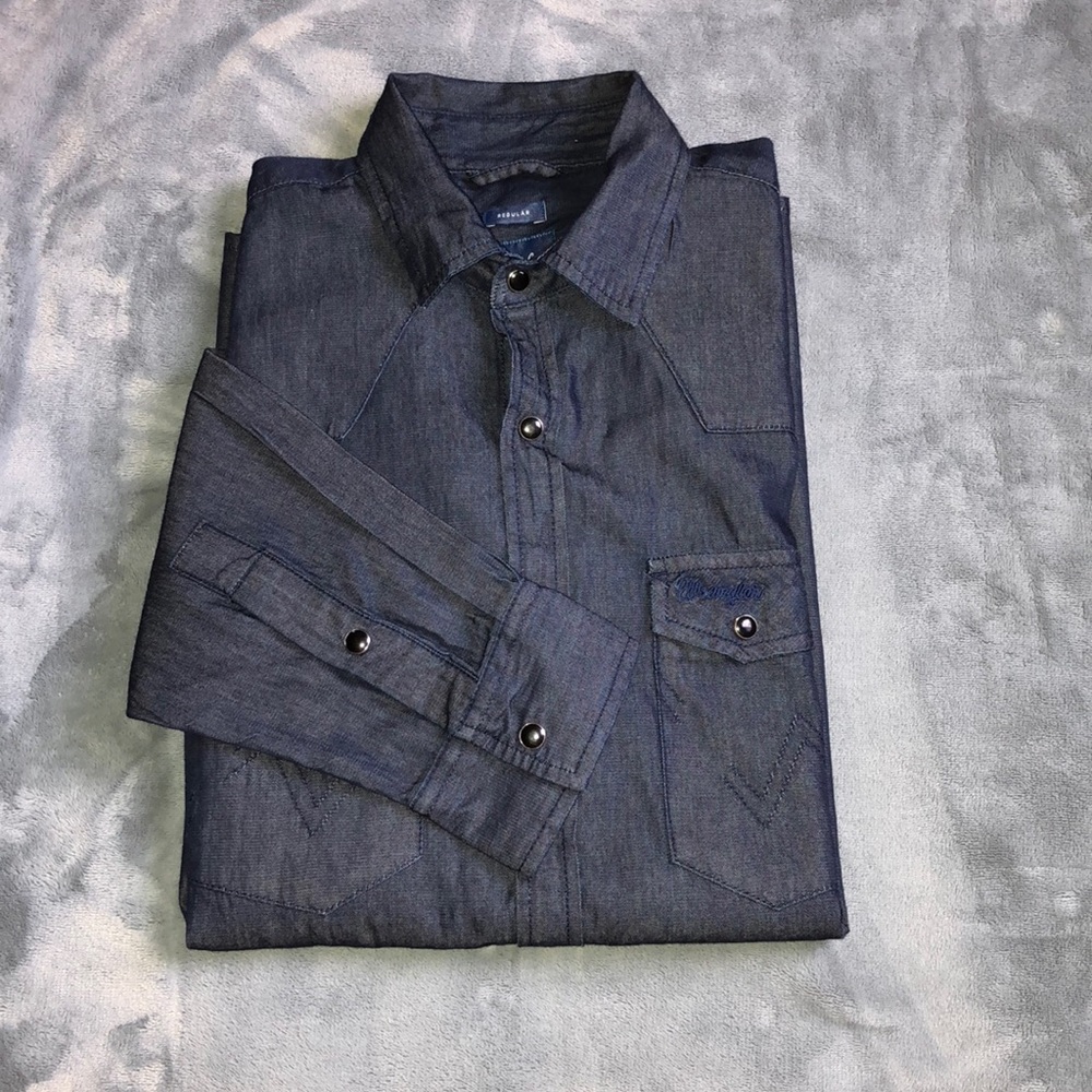 🌟NWOT🌟 Wrangler Denim Western Shirt